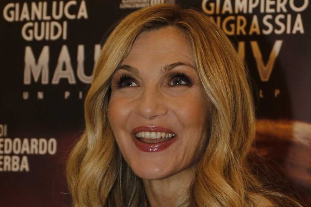 Parole di veleno per Lorella Cuccarini da una collega