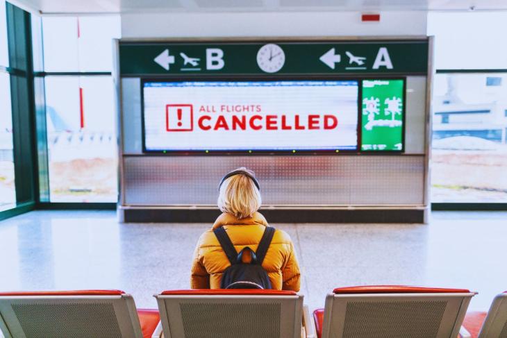 volo cancellato aereo